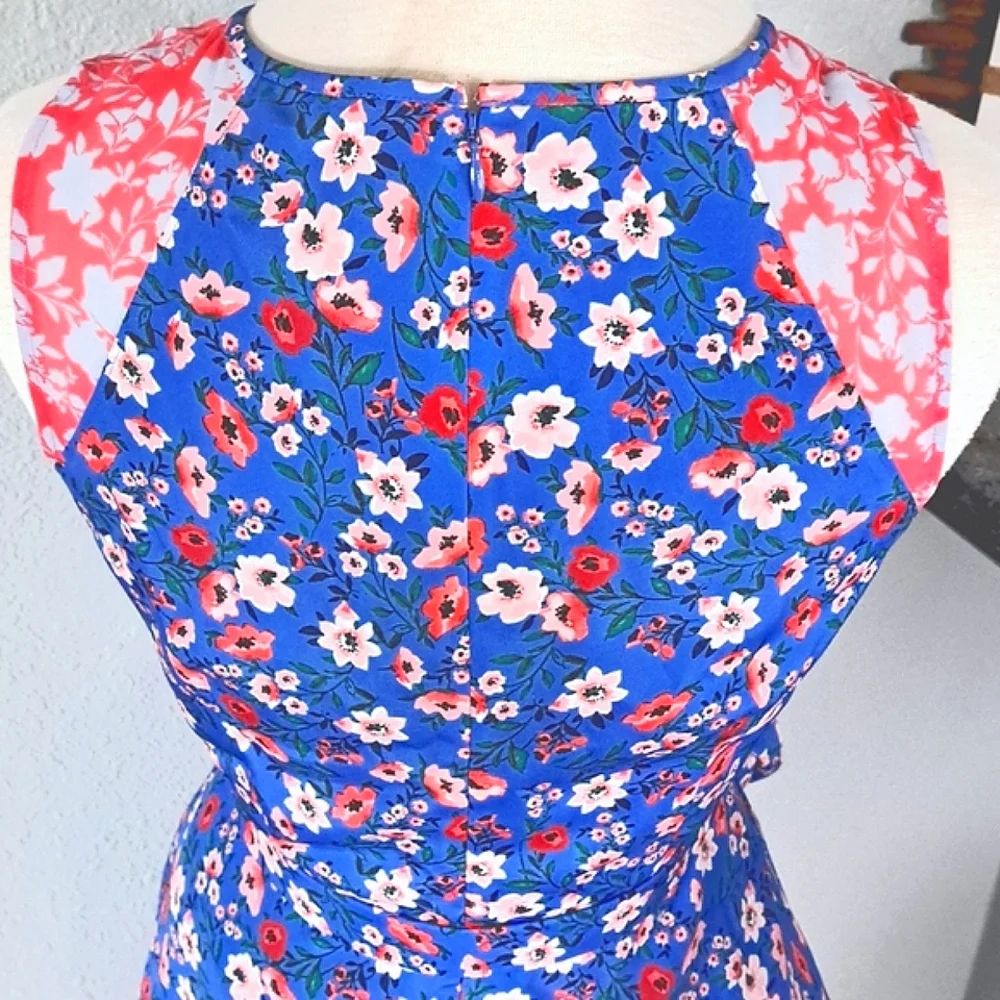 HOST PICK 🎀 Vince Camuto Floral Midi Dress | 6 - Picture 5 of 6